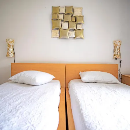 Casdanna Beachfront - Canyelles Petites Apartment Roses