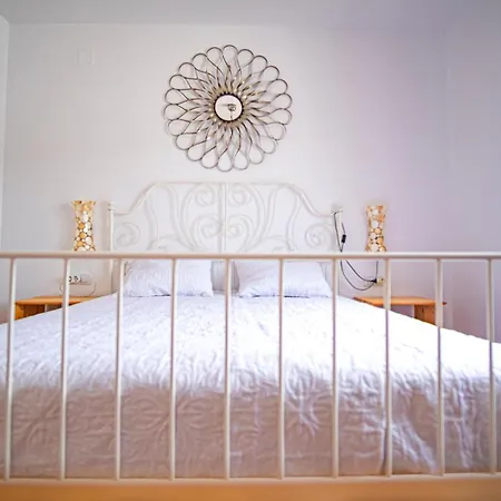 Apartment Casdanna Beachfront - Canyelles Petites Roses