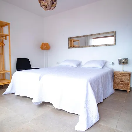 Casdanna Beachfront - Canyelles Petites Apartment