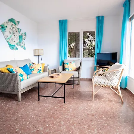 Casdanna Beachfront - Canyelles Petites * ロザス