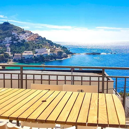 Casdanna Beachfront - Canyelles Petites Apartment *