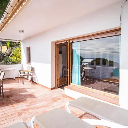 Apartment Casdanna Beachfront - Canyelles Petites Roses